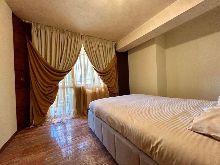 Дава се под наем Многостаен апартамент в Пловдив, Христо Смирненски - 277 кв.м за 1097.01 € - Снимка #8