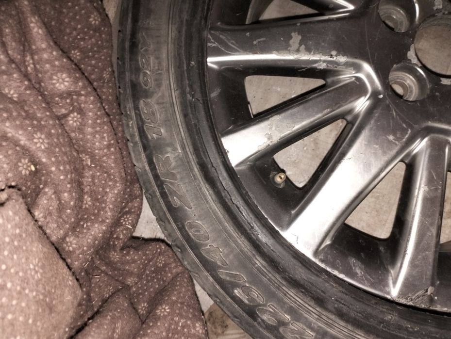 Шины 4 штук разных размеров