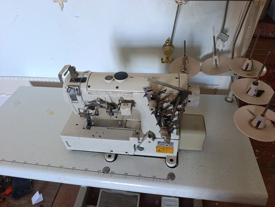 Tikuv mashinasi overlok