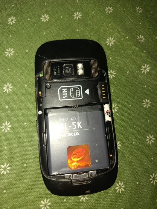 Nokia c7-00 8гб.