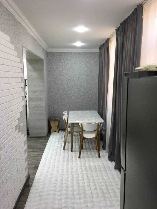 №3842.Сдам Семейной паре 2х-комнатную квартиру Премиум  класса.