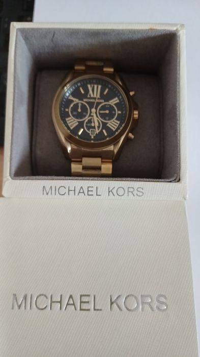Продам срочно фирменные часы майкол корс