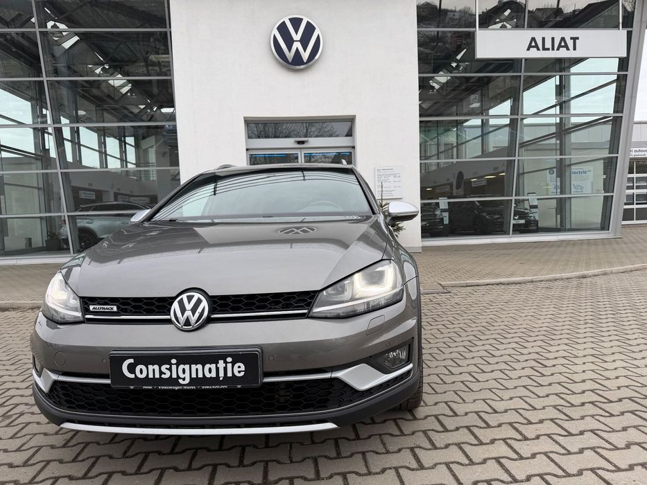 Volkswagen Golf VW Golf Variant Alltrack  -184 cp - FARA AD Blue