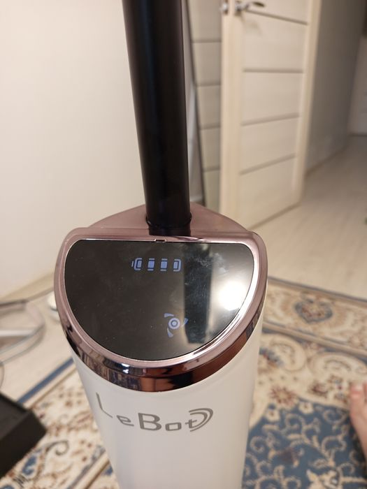Продам пылесос моющий LeBot