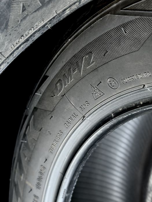 Шины Bridgestone Blizzak DM-V2, липучка