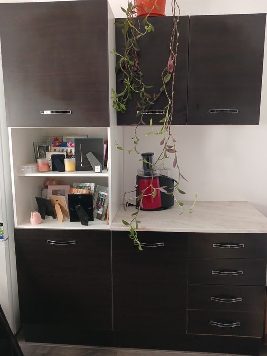 Mobilă de bucătărie