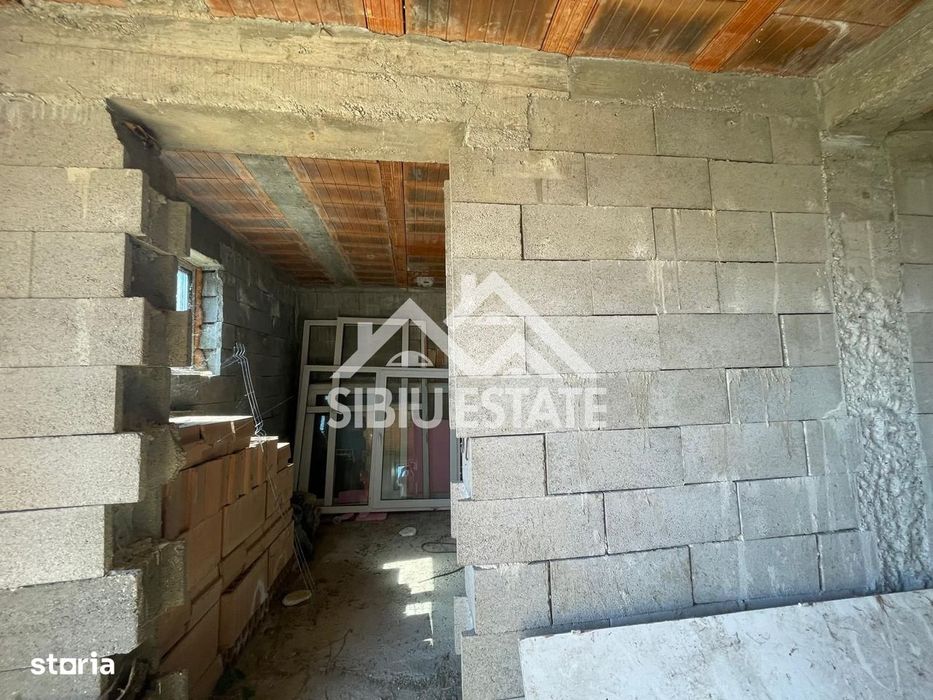 Casa Individuala in Sura Mare 5 camere,