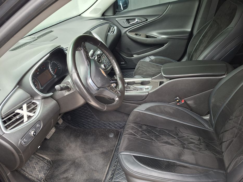 Малибу 2 сотилади срочно 2.4 атмосферный мотор. Ўзимни мошинам