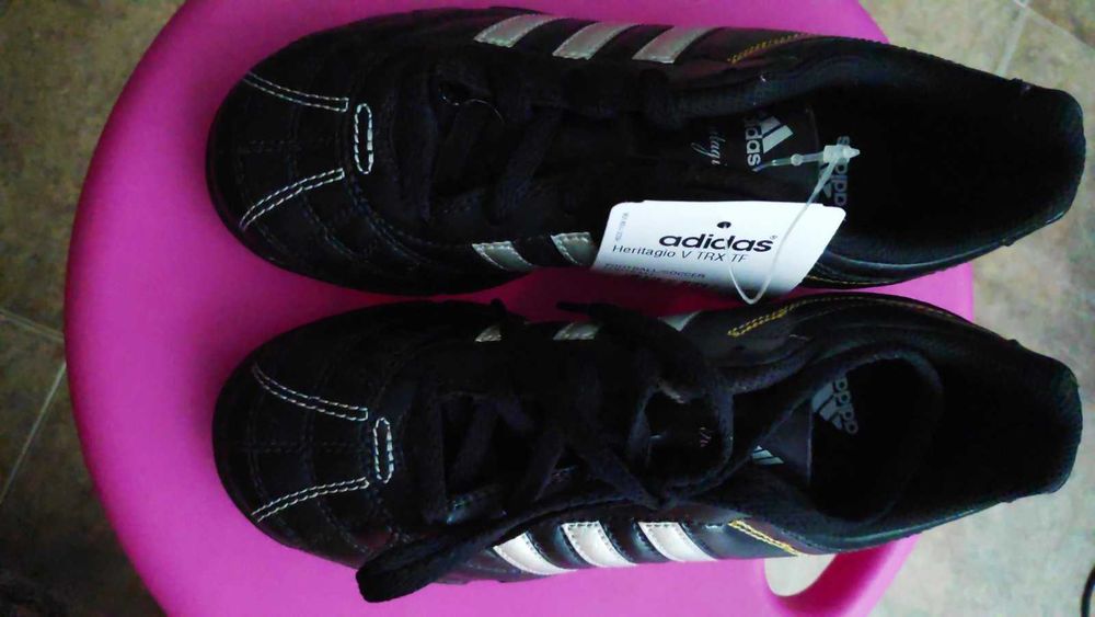 Adidas original  естествена кожа 32