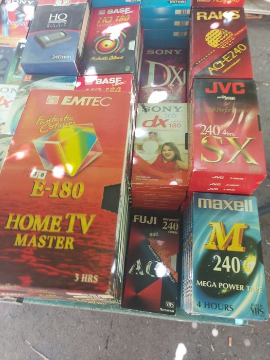Vand casete video originale
