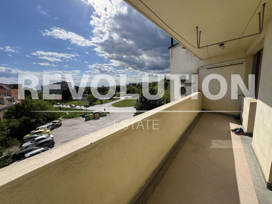 Дава се под наем Тристаен апартамент в Варна, Бриз - 93 кв.м за 450 € - Снимка #7