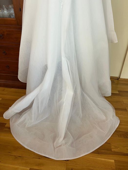 Trenă rochie de mireasă cu mărgele, 2m, impecabilă