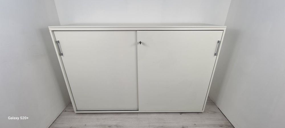 Немски офис шкаф етажарка съхранение на документи и други нужди;