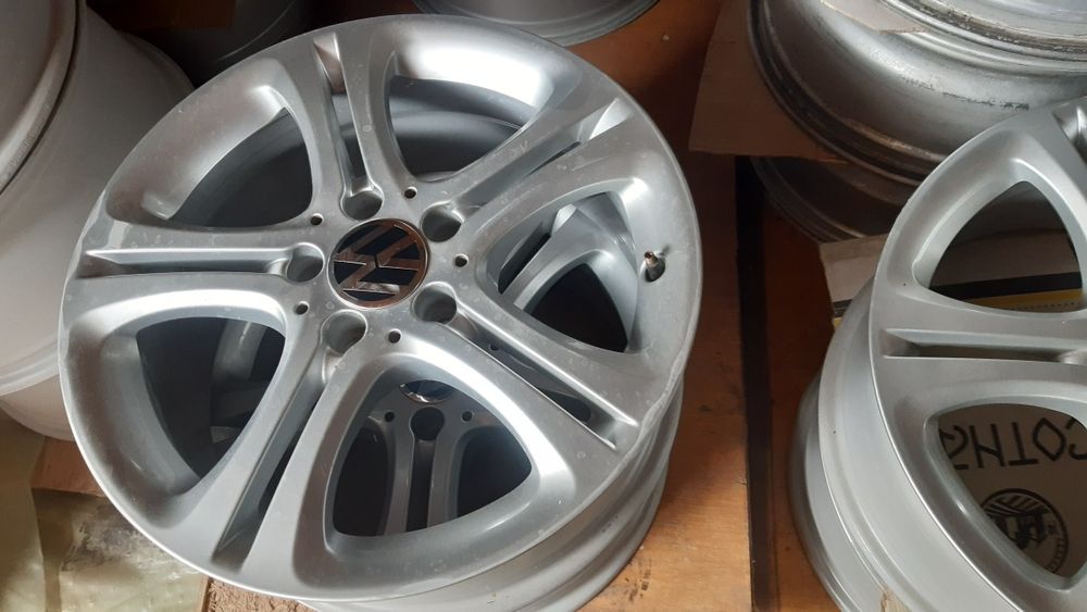 4 jante aliaj  r17 Volkswagen 5x112, Passat, Audi preț 1200 lei setul