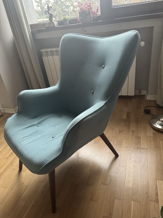 Дизайнерско кресло в тюркоазен цвят