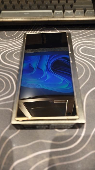 Samsung Galaxy S24 Ultra + Galaxy Watch 5 Pro