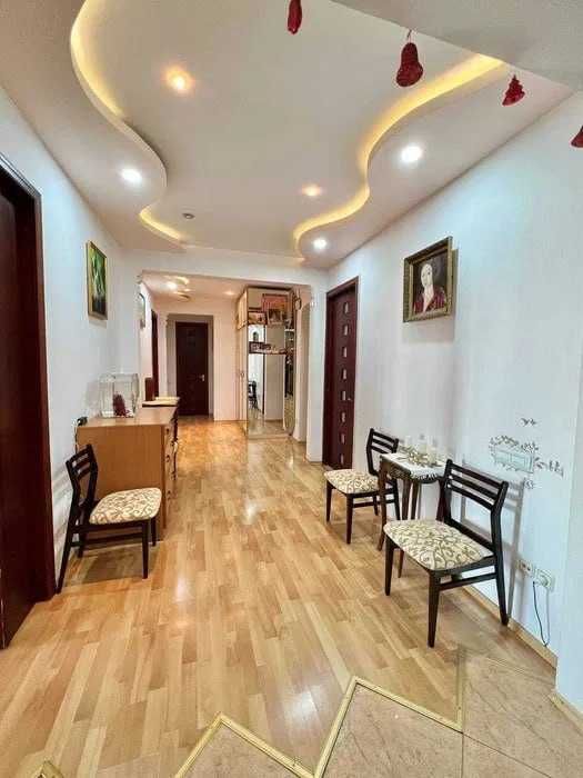 Мирабад центр города ул Ойбек 5 ком 182м2 Евро ремонт;