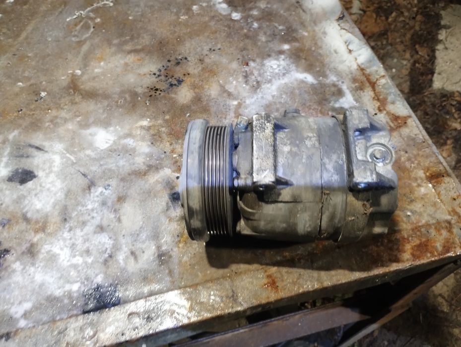 Продавам компресор за климатик