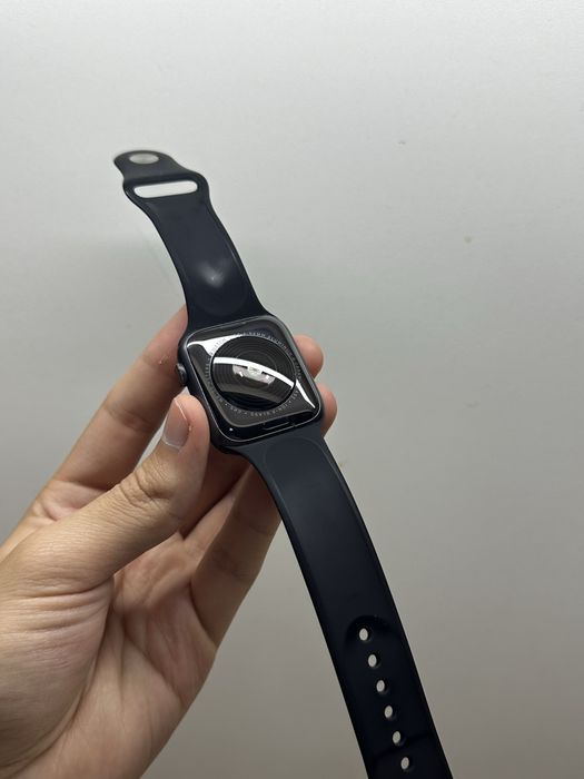 Apple Watch SE 44mm хорошее состояние