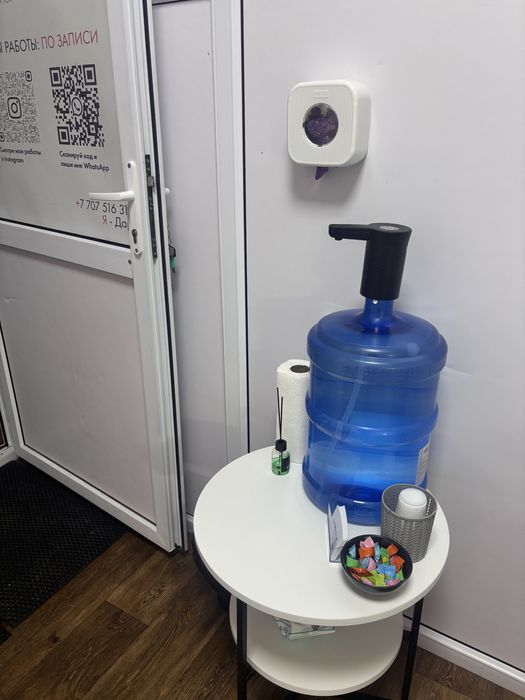 Сдам маникюрный стол