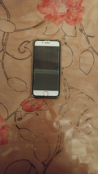 Продам Айфон 7 128гб