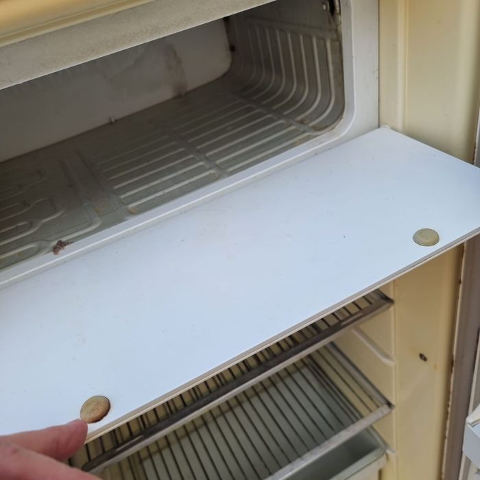 Продам холодильник