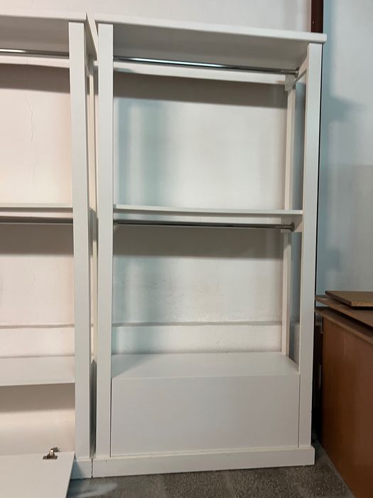 Шкафове за дом или магазин