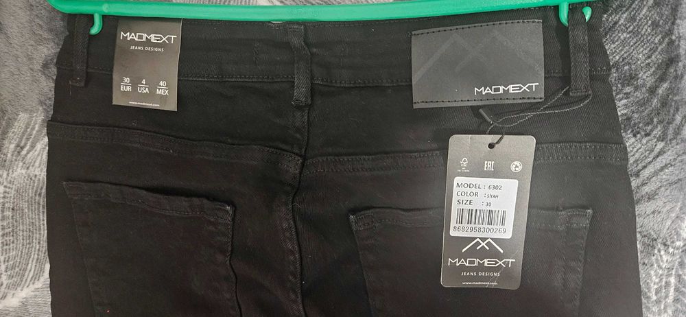 Pantaloni/jeansi Madmext,barbati, masura
30/32,cu eticheta