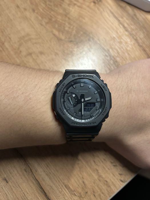 Продам часы CASIO G-Shock GA-2100