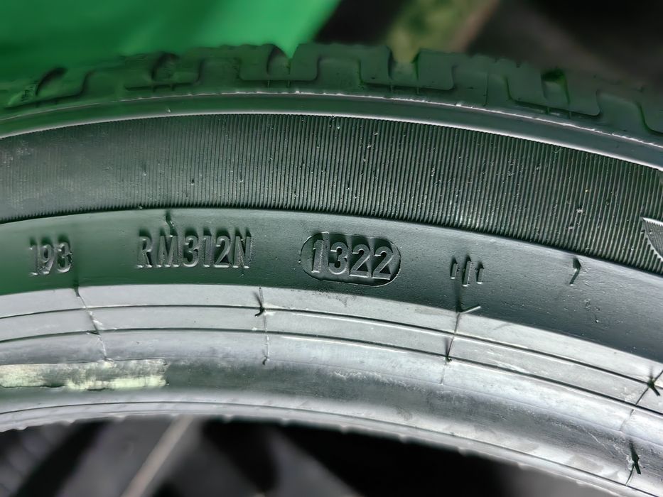 255/40R21 Pirelli 2022 6,5mm stare foarte buna
