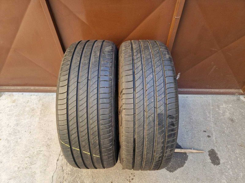 2 Michelin R19 235/55
летни гуми
DOT5122