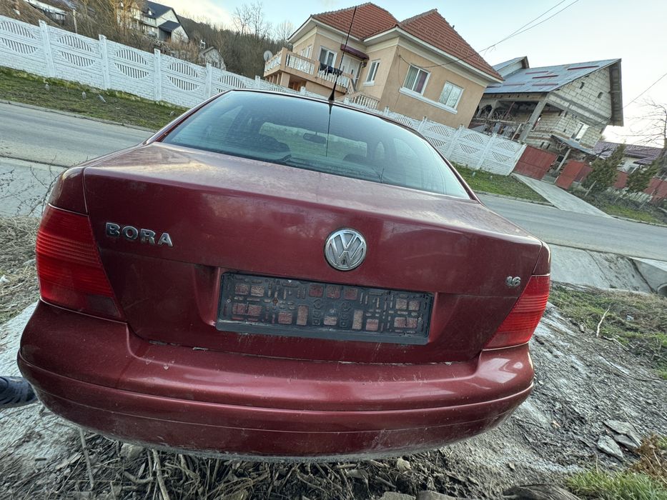 Vand vw bora 1.6 benzina SR