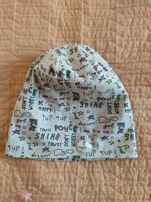Двухсторонняя шапочка от Tchibo и LC Waikiki на 7-10 лет