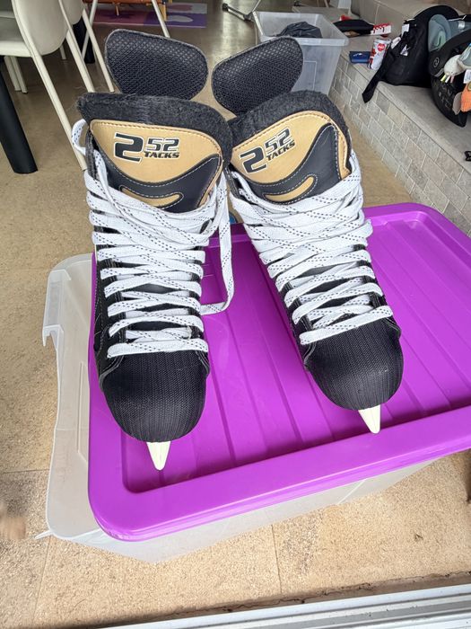 Patine CCM marimea 44