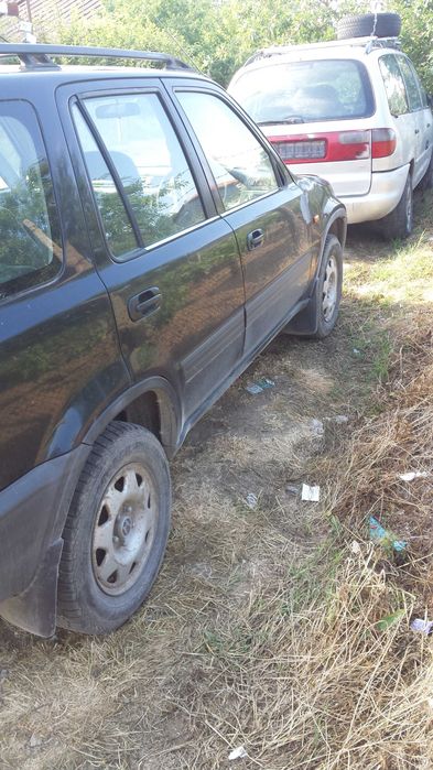 продавам на части Honda crv  98г 2.0 147к