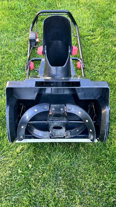 Снегоуборочная машина