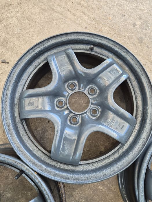 Jante R16 5x114,3 6,5J ET 47 CB 66,1 Duster Megane 3 4 Kangoo Laguna 3 Scenic  Trafic  Fluence Nissan Qashqai  Primera Micra  Altima
