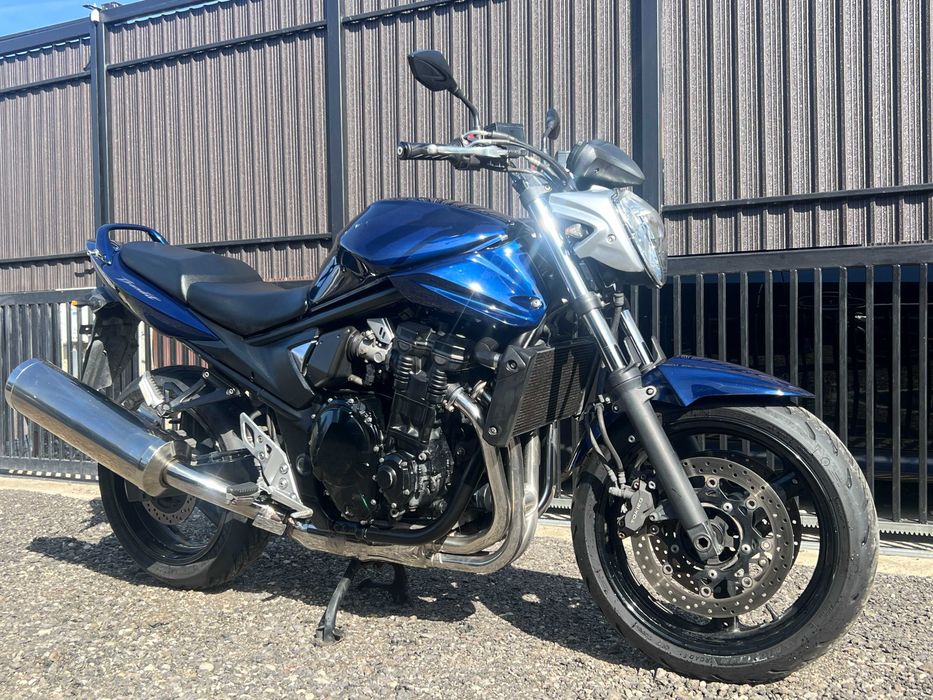 Motocicleta Suzuki GSF.650