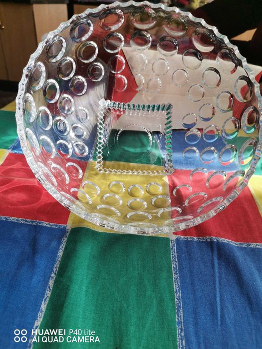 Чисто нова купа стъклена