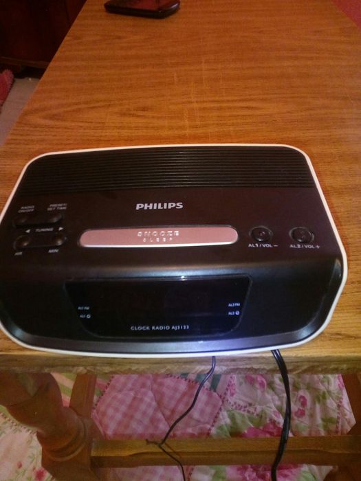 Radio cu ceas PHILIPS
