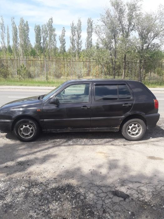 Фольксваген   Golf 3 1.6