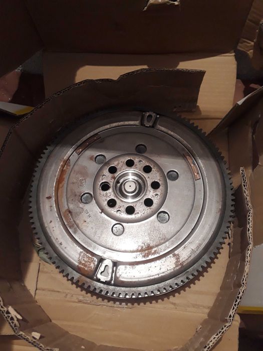 Комплект съединител + Маховик