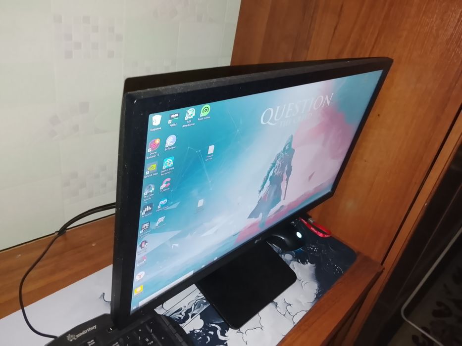 Монитор LG диагональ 21