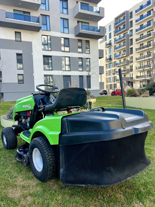 Tractoras de tuns iarba Master Cut Briggs&Stratton Ohv