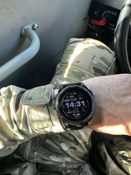 Garmin fenix 8 .