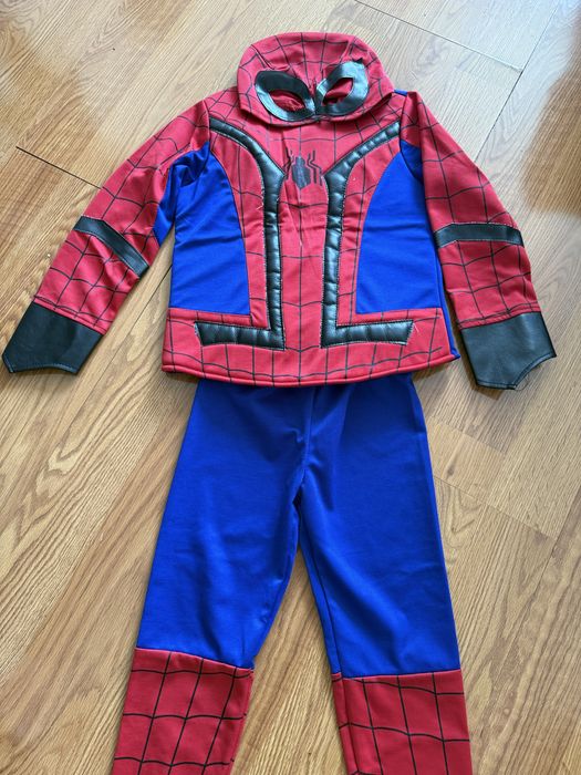 Костюм человека-паука