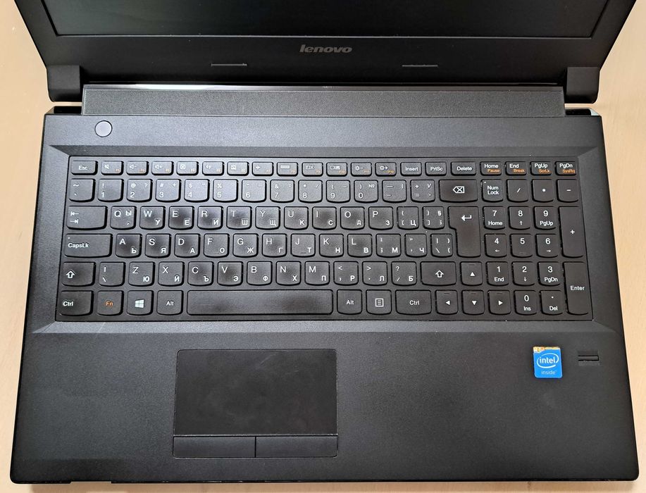 Продавам Lenovo B50-30