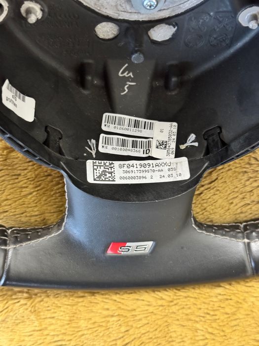 Audi A4/A5/S4/S5 мулти волан 8F0419091AXXJ , 8R0 880 201