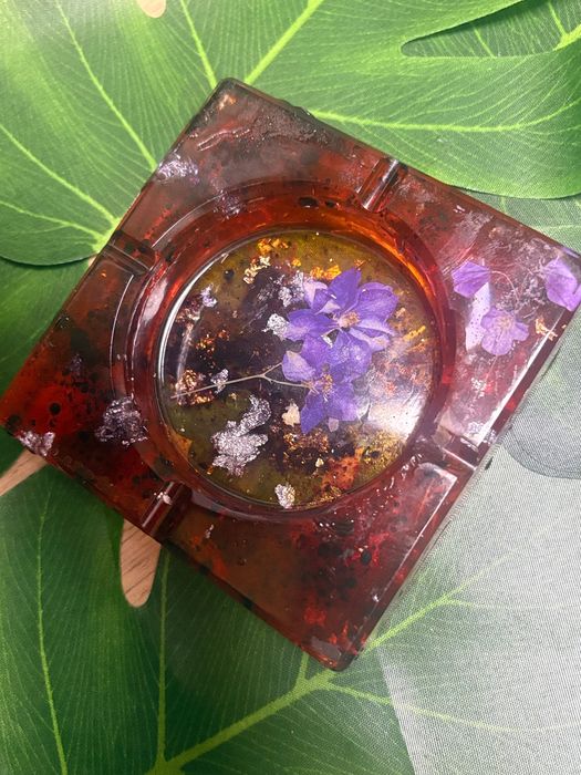 Пепелник от епоксидна смоля