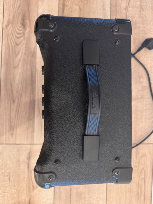 Amplificator chitară Marshall MG10CF ( Carbon Fibre ) - Stare excelentă